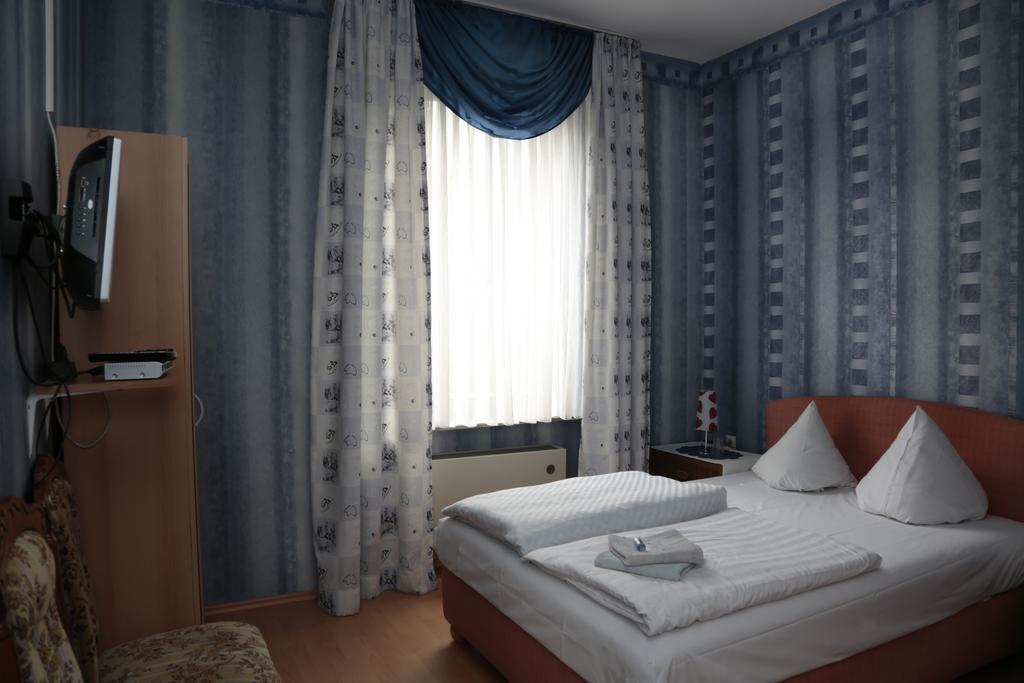 Hotel Sessellift Koblenz  Zimmer foto